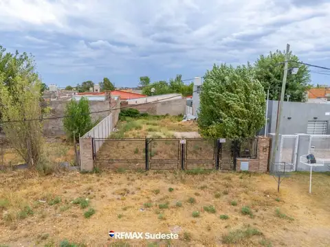 LOTE EN VILLA HIPODROMO