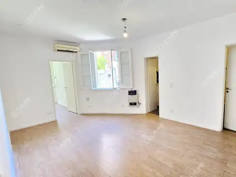 Pico 1700 - Nuñez - Oficina en Primer Piso con un despacho - Office y baño completo