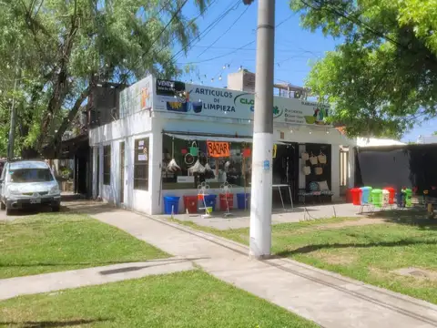 Depto Tipo Casa en Venta en Granadero Baigorria, USD 180.000