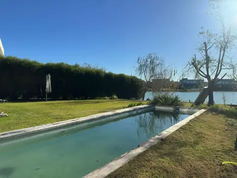 Alquiler Anual Casa a La Laguna en El Canton Norte Escobar
