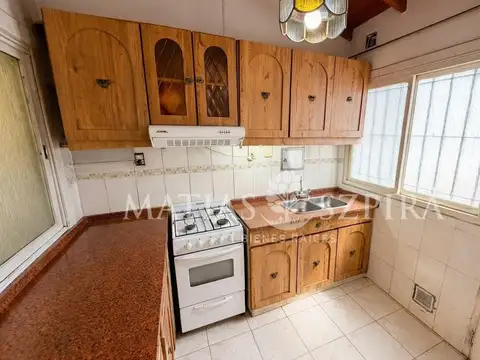 Depto Tipo Casa en Venta 40 años