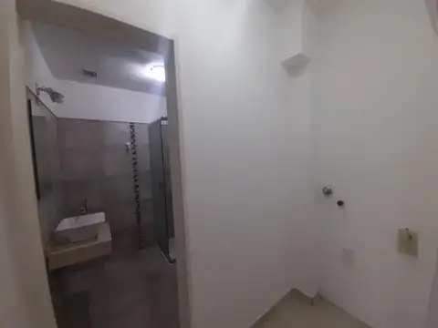 HERMOSO 3 AMB MUY LUMINOSO