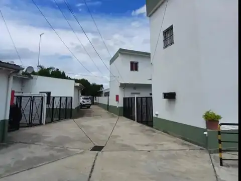 Depto Tipo Casa en Venta en Garin, USD 52.000