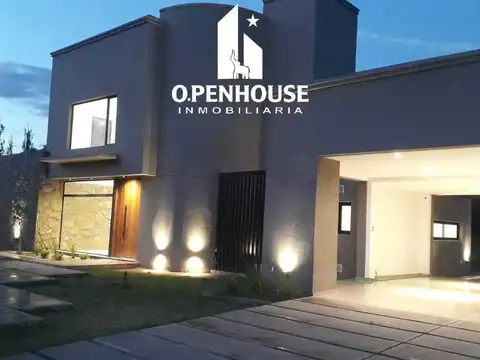 OPENHOUSE GROUP VENDE PRESTIGIOSA CASA, BARRIO SEMI PRIVADO EN SAN RAFAEL,MENDOZA