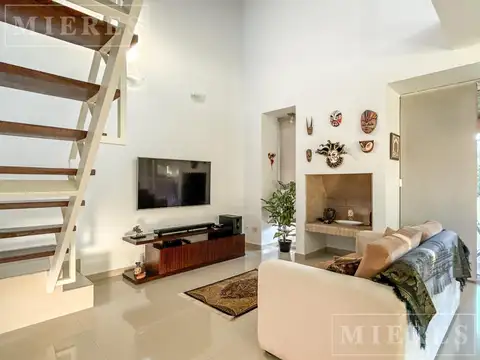 Casa en Venta en La Montura, USD 295.000