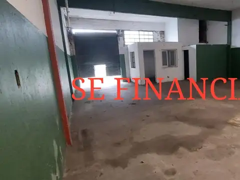 GALPON, TALLER, DEPOSITO EN EXCELENTE BARRIO, SE FINANCIA!