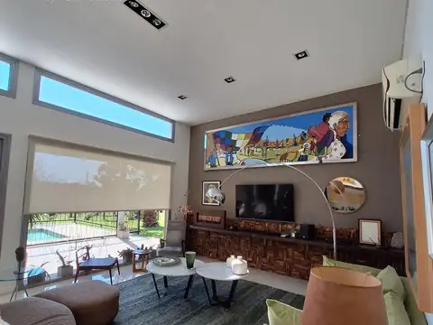 CASA EN VENTA - EM BARRIO FINCAS DE SAN VICENTE