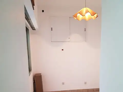 Guayaquil 200, Piso 1