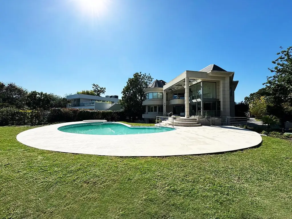 Casa en Venta con cochera