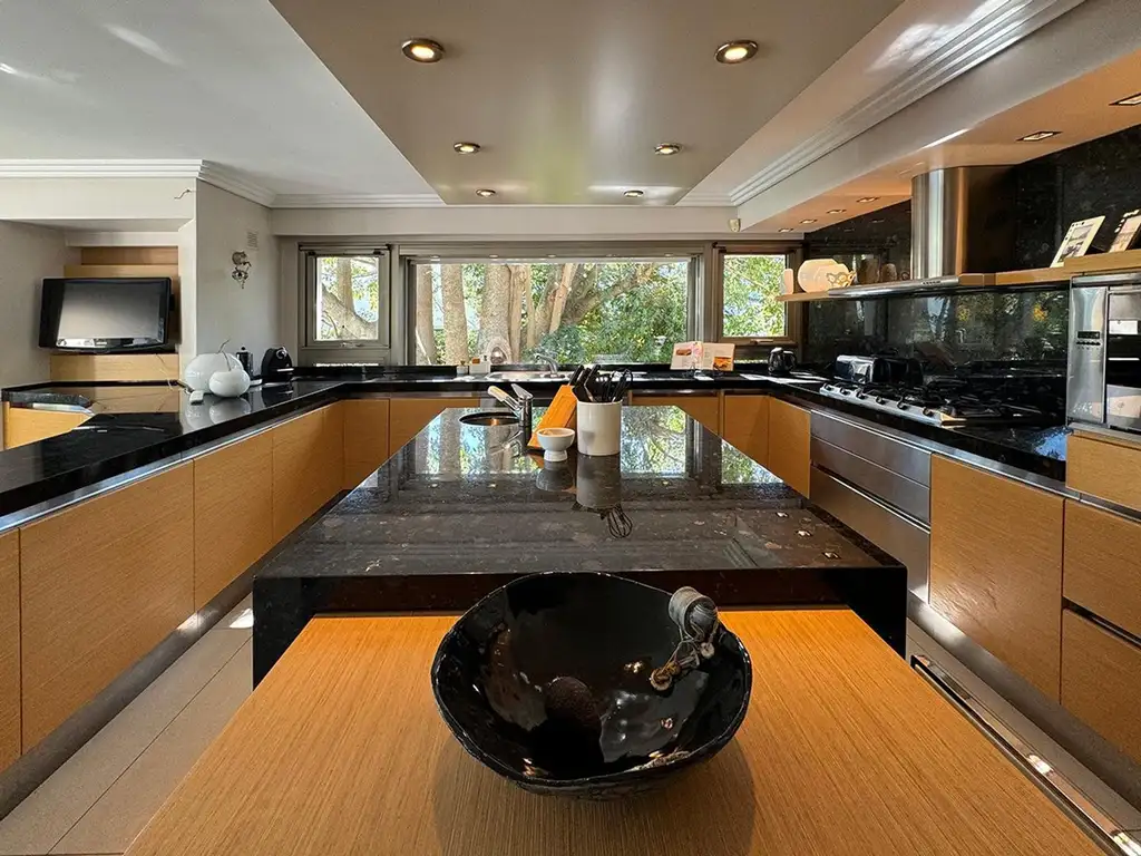 Casa en Venta en Abril Club De Campo