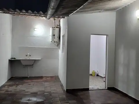 Casa en alquiler en Castelar Norte