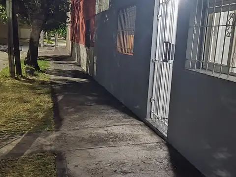 Casa en alquiler en Castelar Norte