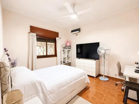 Casa en venta, 4 dormitorios en Carapachay