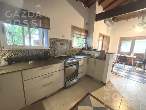 Casa en Venta en Adrogue, USD 125.000
