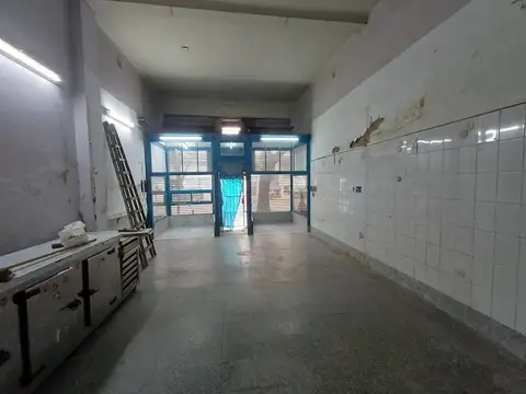 Local en Venta 70 años
