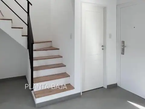 Departamento 9 ambientes con 3 baños