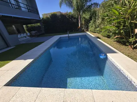 Casa en Vila Marina I