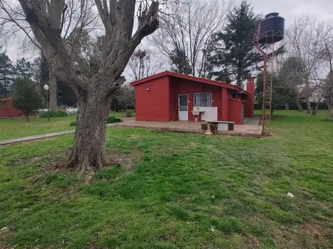 VENTA CASA QUINTA/CABALLERIZA/18 LOTES BRANDSEN