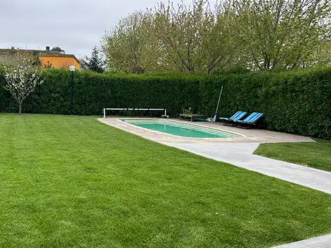 Casa en Alquiler de 3 dormitorios