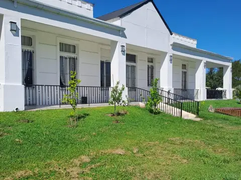 Edificio Comercial en venta - 12 Dormitorios 13 Baños - Cañuelas