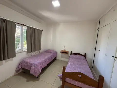 Depto Tipo Casa 4 ambientes con 4 baños