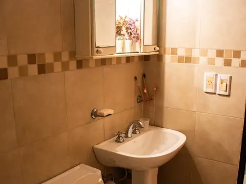Departamento 4 ambientes con 1 baño