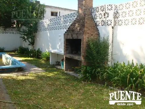 Galpon en Venta en Banfield, USD 240.000