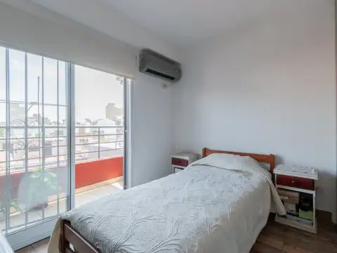 Venta departamento 2 ambientes con balcón en Lanús expensas bajas