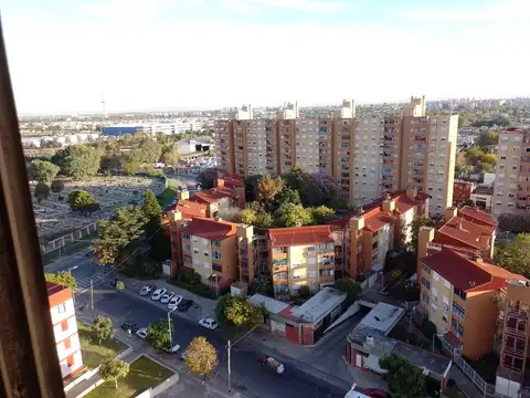 Departamento 2 ambientes amplios c/ balcón