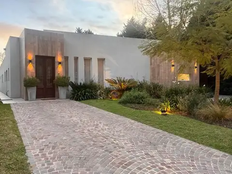 Casa en Venta en La Pradera I, USD 319.000