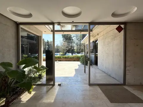 Oficina en Alquiler en Aldea Lago, USD 700