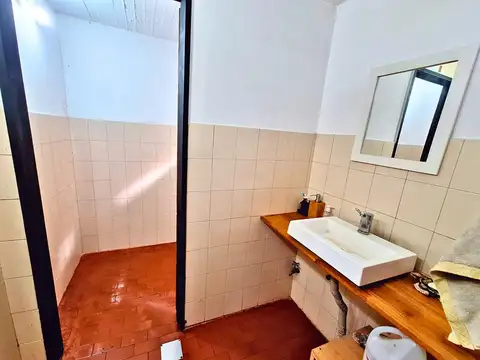 VENTA LOCAL EN ESQUINA 85 M2 ISIDRO CASANOVA