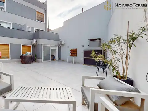 Moderno Departamento 3 ambientes con Amplio Patio