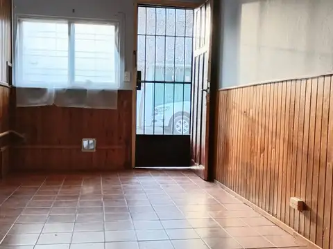 Depto Tipo Casa en Alquiler de 2 ambientes