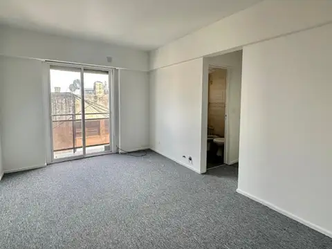 Valentín Gómez 2700