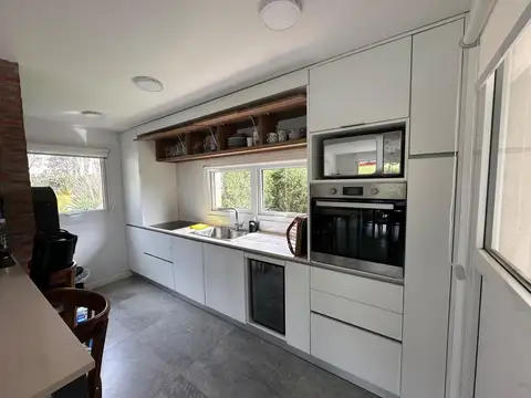 Casa 3 ambientes con 2 baños