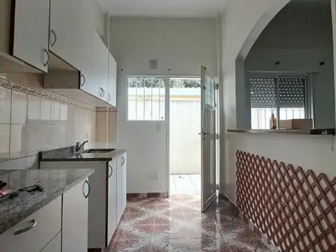 Depto Tipo Casa en Alquiler de 2 dormitorios