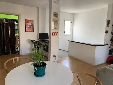 Depto Tipo Casa en Venta de 4 ambientes