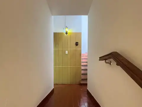 Depto Tipo Casa 2 ambientes con 1 baño