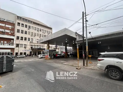 Venta Alquiler Inmueble Esquina ideal Estacionamiento, Agencia Autos, Banco,Edificio, Quilmes centro