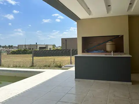 Casa en Alquiler al Noreste