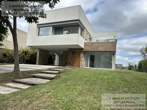 Venta Casa en Escobar en Puertos del lago,  Barrio Vistas lote 25
