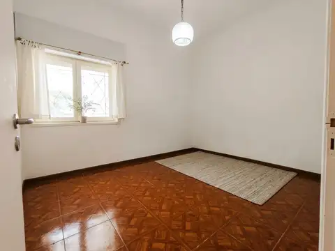 Depto Tipo Casa en Venta 40 años