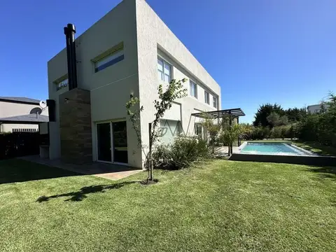 JORGE NEWBERY 5005, Mar Del Plata, Buenos Aires, Argentina.