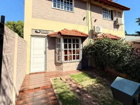 DUPLEX TIPO CASA EN ALQUILER