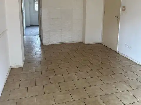 DPTO EN VENTA 2 AMB  LANUS ESTE 
