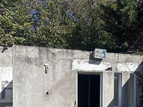 Casa 7 ambientes con 4 baños