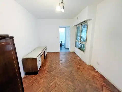 2 AMBIENTES A DOS CUADRAS DE RIVADAVIA 