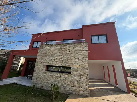 CASA VENTA 5 AMB SAN EDUARDO PILAR DEL ESTE PERMUT