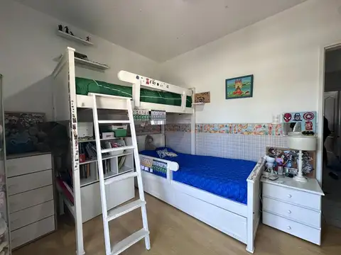 APTO CREDITO! TRIPLEX  - CON PARRILLA - 2 DORM  - PLAYROOM